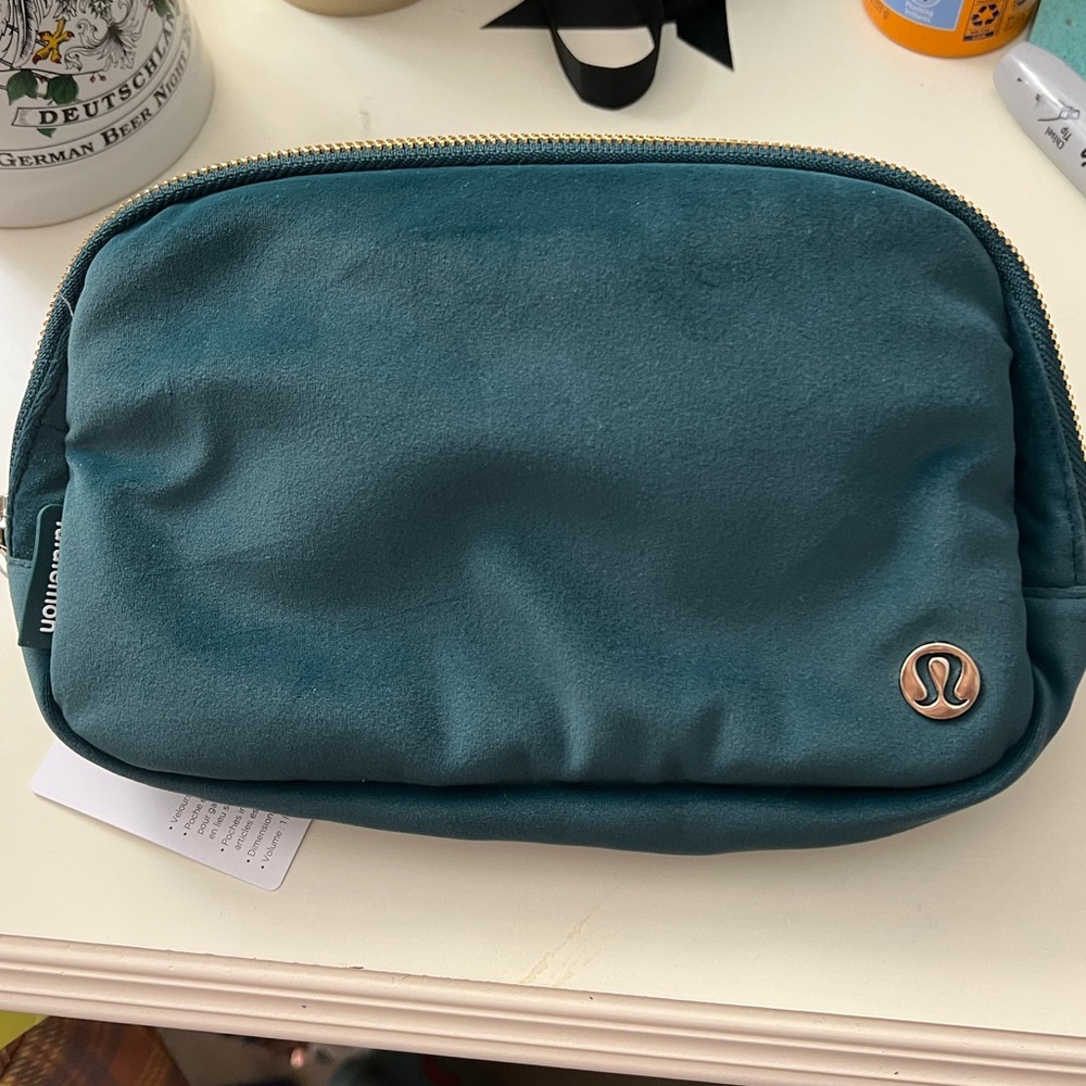 Lululemon belt bag